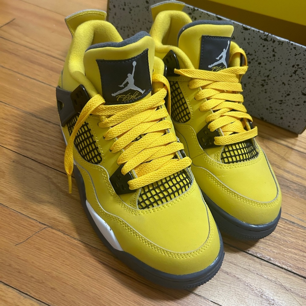 Lightning Jordan 4s